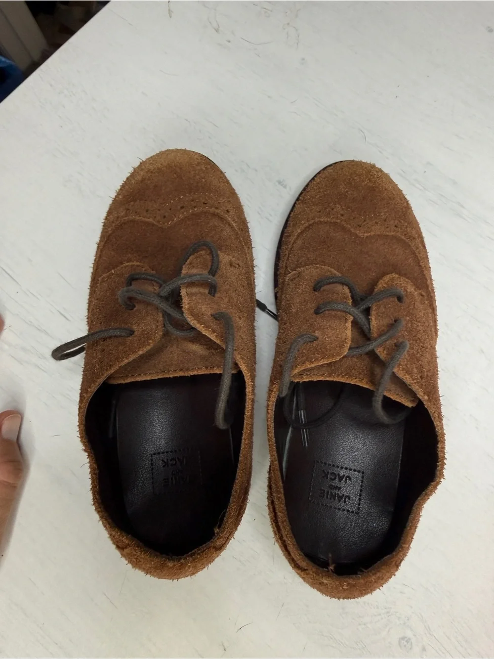 Janie and Jack Cinnamon Suede Wingtip Shoe size 9